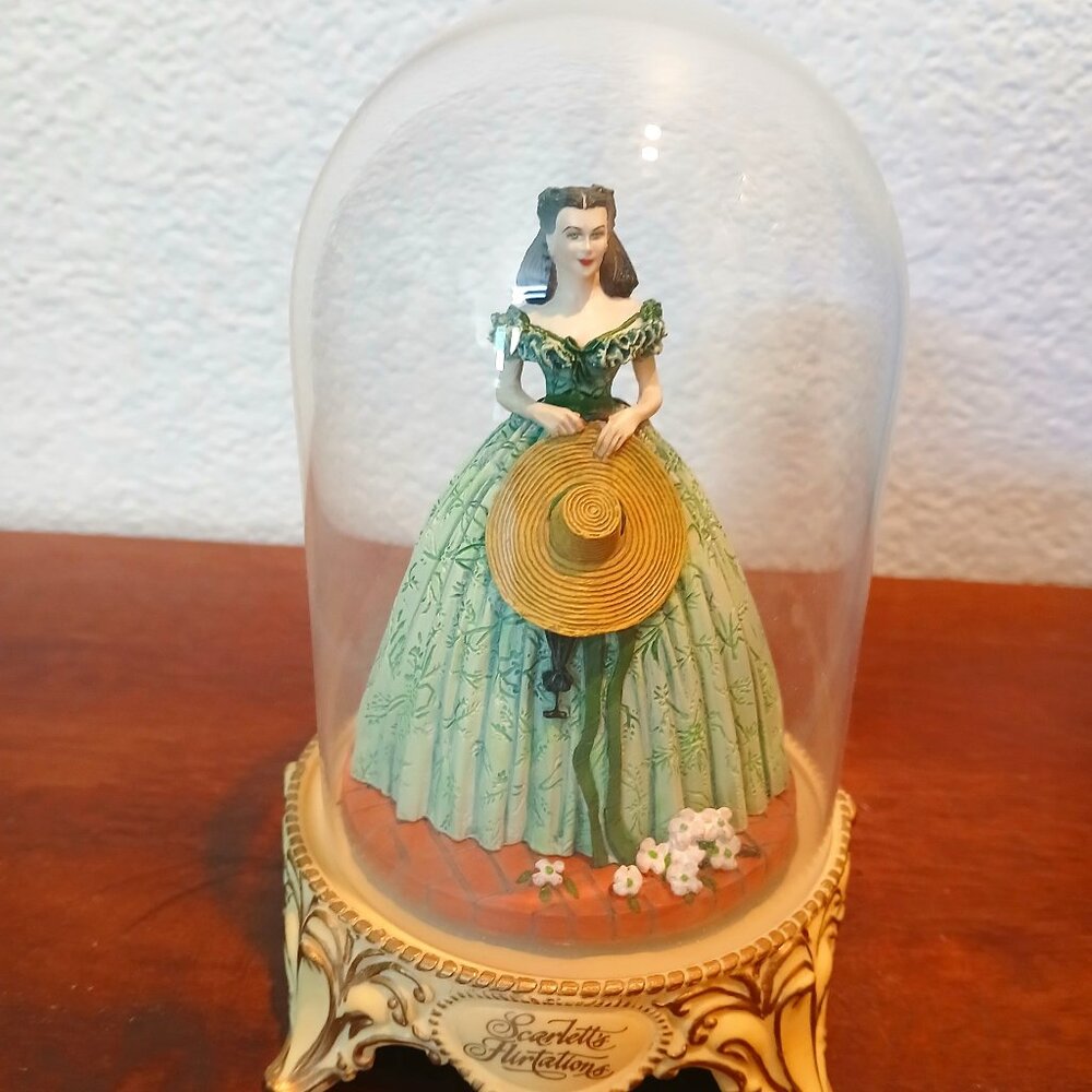 Gone With The Wind Glass Dome Figurine, "Scarlett's Flirtations"